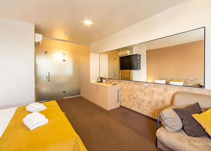 Mini-hotel People Hotel