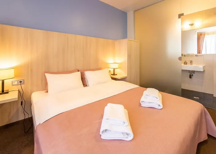 Mini-hotel People Hotel 3*